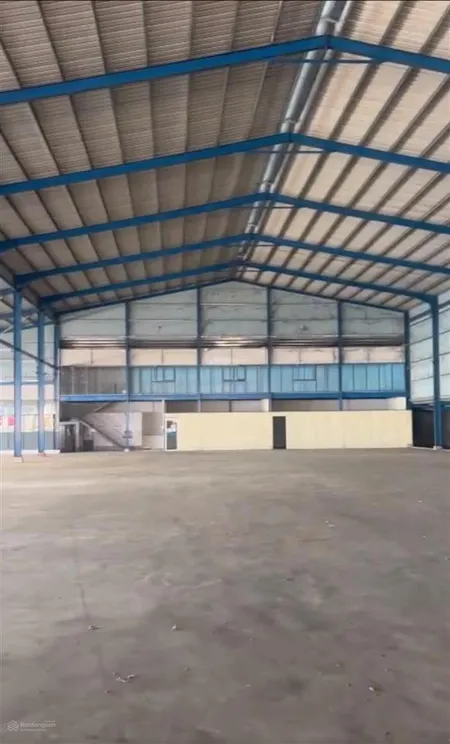 Cho thuê xưởng tp vĩnh long dt 4500m2 giá 165 tr
