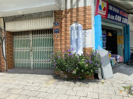 Cho thuê mặt bằng góc 2 mặt tiền quận 1