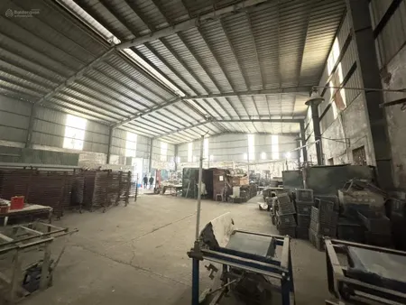 Cho thuê 800m2 kho xưởng tại kcn phùng đan phượng