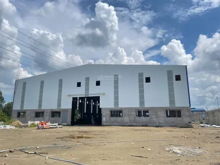 Cho thuê khuôn viên 20.000m2 xưởng kho 4500m2 cần thơ