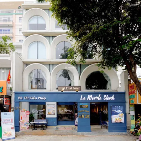 Cho thuê nhà mặt phố bà triệu, mặt tiền 12m, diện tích 120m2, view hotgiá tốt