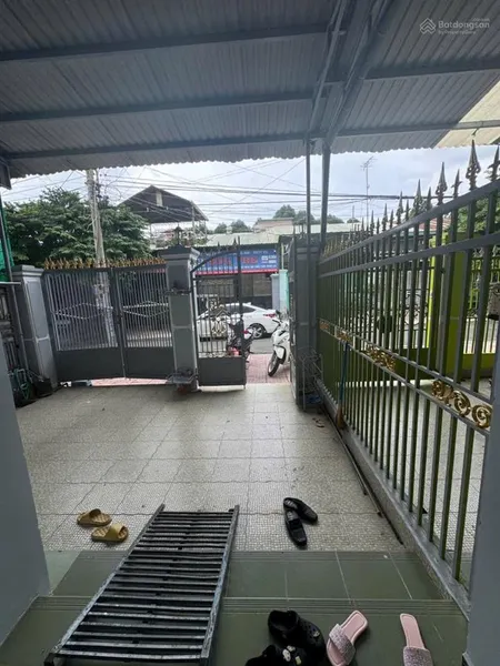 Cho thuê nhà cấp bốn trong khu dân cư hiệp thành i sát công viên 3pn víp