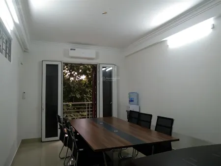 Cho thuê văn phòng mặt tiền đường tô hiệu hà đông, 3tr/tháng