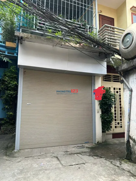 Chính chủ đứng tên sổ đỏ cho thuê nhà 52 m2 3 tầng 4PN tại ngõ 43 Tân Xuân, Xuân Đỉnh, Bắc Từ Liêm