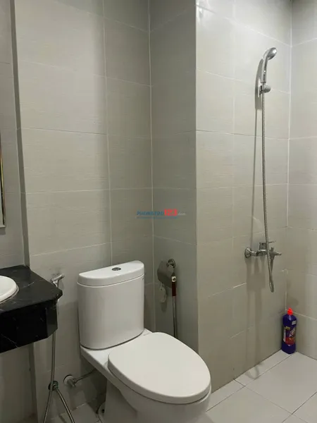 CHÍNH CHỦ CHO THUÊ CĂN HỘ 70M², TẦNG TRUNG – FULL NỘI THẤT GỖ, BẾP