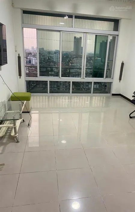 Cần cho thuê gấp căn hộ tản đà, quận 5, dt 78 m2, 2pn, giá 13 tr/th,