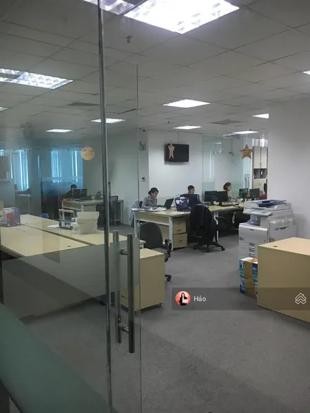 Cho thuê văn phòng 850 đường láng, dt 350m2 giá 73tr/tháng. làm văn phòng, kinh doanh dịch vụ
