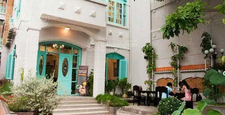 Nhà góc võ thị sáu. q3, phạm ngọc thạch, diện tích 16*28m. giá 90 tr/th 0898 311 ***