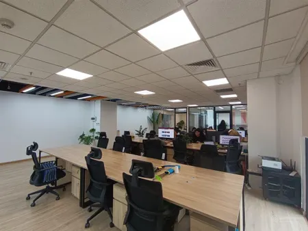 Cho thuê văn phòng tòa liễu giai tower 26 liễu giai, ba đình 300m2 400m2 500m2, giá 140nghìn/m2/th