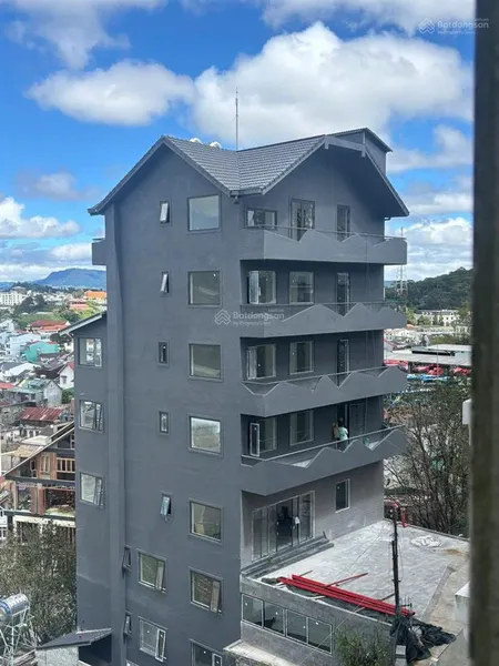 Cho thuê tòa nhà 7 tầng, 28 phòng đường tô hiến thành, p3, đà lạt view đẹp nhất thành phố