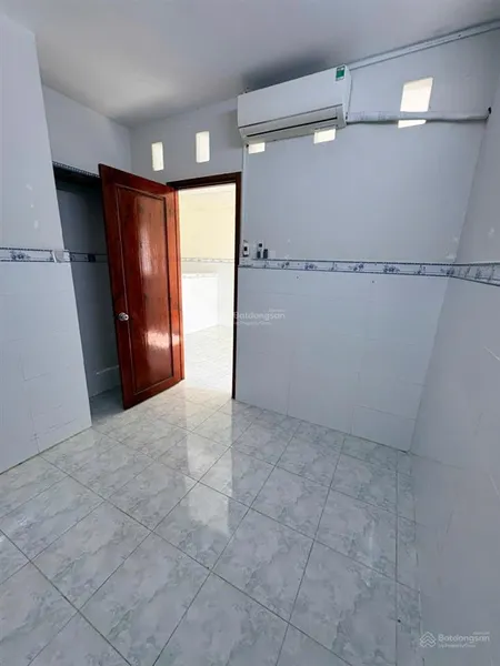 Cho thuê nhà nguyên căn 2pn, full nội thất chung cư gia phúc trà nóc