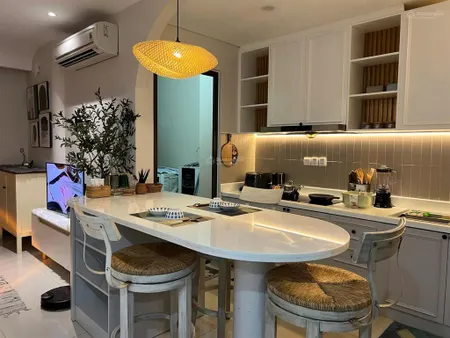Chính chủ cho thuê căn hộ hà đô 2pn 86m2 nội thất đẹp view hồ bơi giá 20tr bao phí quản lý suất oto