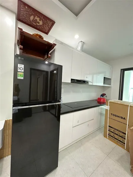 Cho thuê căn 2 phòng ngủ chung cư 389 dream home, phan bội châu. 0837 323 ***