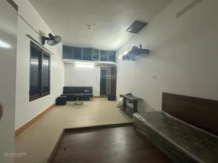 Cho thuê căn hộ tập thể tầng 3, vilacera, ngõ 12 thạch bàn, cạnh hồ thạch