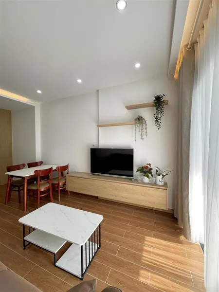 Cho thuê căn hộ 2pn 2pn full nội thất quận 7 mới 100% gần rmit, tdtu 0772 605 *** gặp phụng