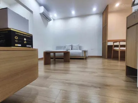 Cho thuê căn hộ tập thể tầng 2 view sân rộng full nội thất giá chỉ 9 triệu