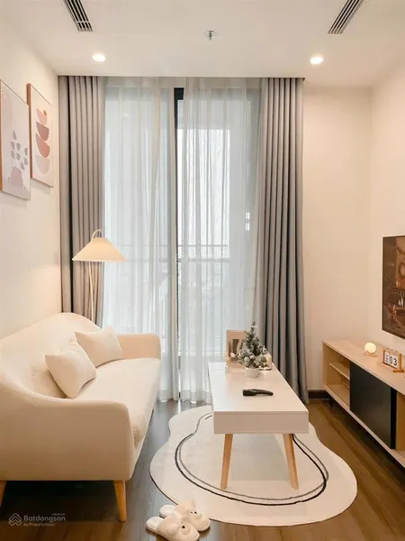 Em cần cho thuê căn 1pn 1vs full đầy đủ nội thất, giá 11tr/tháng tại vinhomes symphony