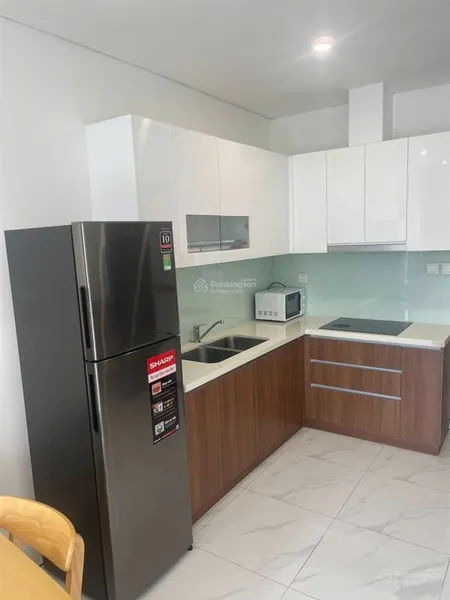 Cho thuê căn 2pn full nội thất tại pearl vào ở sớm.