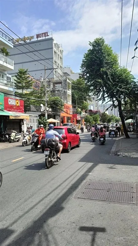 Bán nhà mặt tiền thạch lam 70m2 2 tầng trục chính kinh doanh sầm uất
