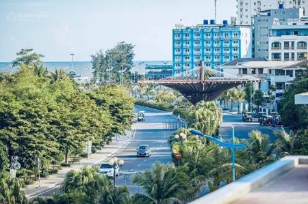 Chính chủ cần bán nhanh căn biệt thự flc có sổ, full nội thất giá tốt. 0986 594 ***