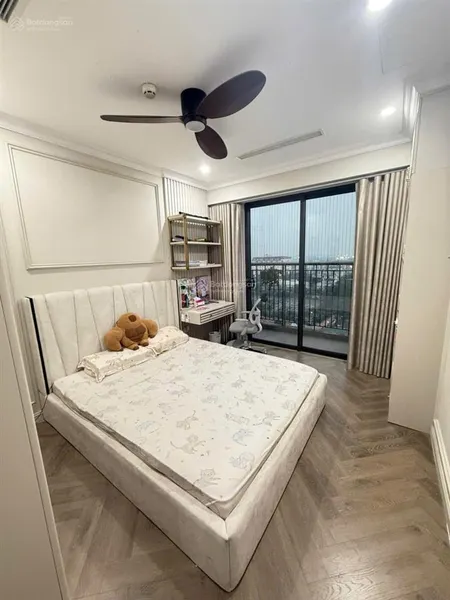 Bán căn hộ berriver góc 3pn2vs siêu đẹp 116m2 tầng trung , hướng đông nam , sẵn sổ giá 12tỷ8