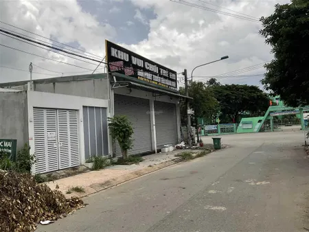 Chính chủ bán nhà kdc rạch bắp an điền. 100m2 thổ. giá giảm chỉ còn 2tỷ5. thành 0913 807 ***