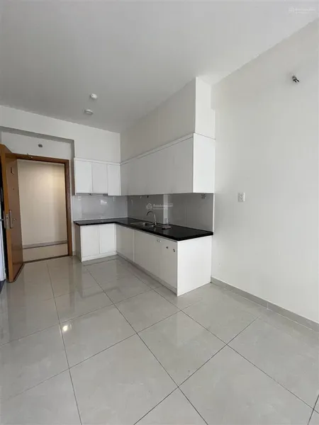 Chính chủ gửi bán căn hộ 49,96m2 giá 2,250 tỷ tầng trung, view đẹp chung cư sài gòn intela