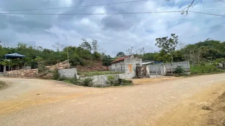 Lô góc hiếm 1.055m2 full thổ cư giá 1,55 tỷ lạc lương, yên thuỷ, hoà bình