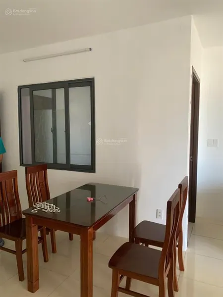 Cần bán căn hộ ph nha trang view nhìn sang vinpearl. dt 55m2. chỉ 1tỷ800