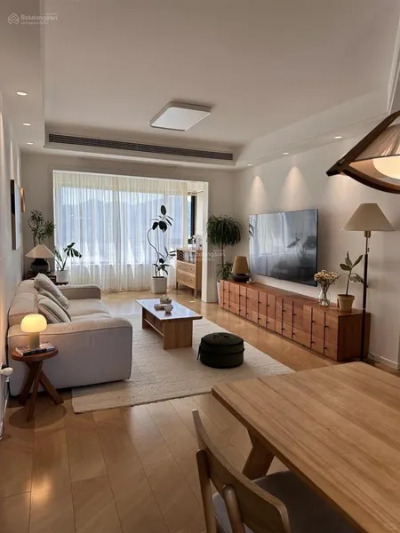 6 tỷ cho căn chung cư khu hồ đền lừ, 2 ngủ, full nội thất cao cấp.