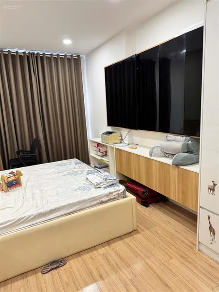 Chính chủ cần bán gấp chung cư galaxy 9 ,q4 , 101m2, 3pn , giá 8.7 tỷ đã có sổ . 0909 455 ***