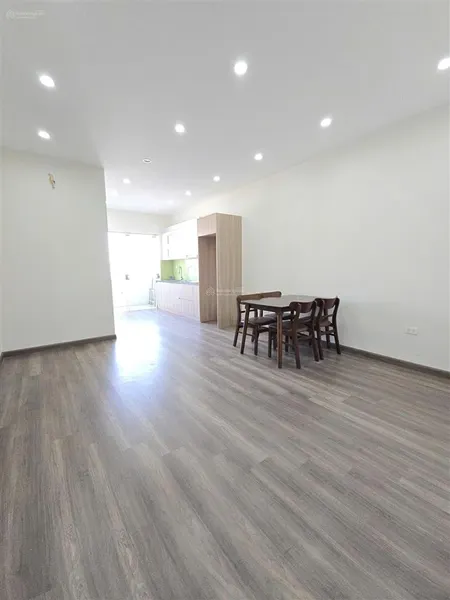 Bán gấp căn hộ 52m2, tầng trung, ban công đông nam giá 3,x tỷ tòa ct4c kđt xa la, hà đông. sổ đỏ