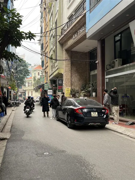Bán nhà mặt phố cạnh nguyễn hoàng lô góc 75m2 x 7 tầng, thang máy nhỉnh 30 tỷ