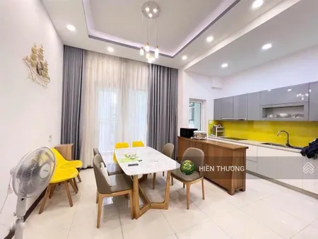 Bán căn hộ luxcity huỳnh tấn phát q.7, giá chỉ 2 tỷ 090, dt 68m2, gồm 2pn 2wc, có sẵn nội thất