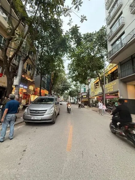 Nhà phố phan kế bính quận ba đình gần phố gần hồ thang máy 40 m2 6 tầng