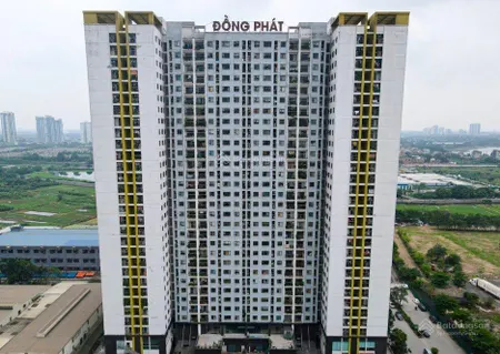 Chính chủ cần bán cc đồng phát giá 5,35 tỷ, 75m2, 2pn 2vs, tặng lại nội thất đẹp, 0988 556 ***