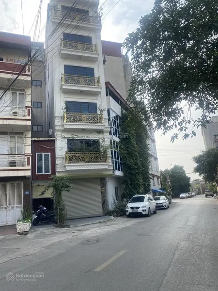 Gđ bán gấp lo việc đất 20m mặt đường xa la, 14xtriệu/m2, 173m2 giá tốt, đang làm bãi để ô tô
