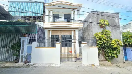 Nhà 2 tầng hẻm xe hơi đường củ chi chỉ 7,5tỷ cho thuê 14tr/tháng