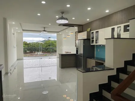 Nhà đẹp 3 tầng sân thượng thoáng mặt tiền đường số 13 hà quang 2