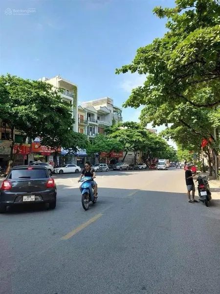 Bán đất tây hồ gần phố từ hoa dt 110m x mt 9m ôtô đỗ cổng giá đầu tư