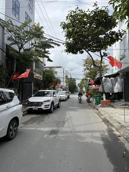 Chào bán lô đất ngang 7m cực đẹp mặt tiền trung tâm hoà cường tp đà nẵng đường phạm văn bạch