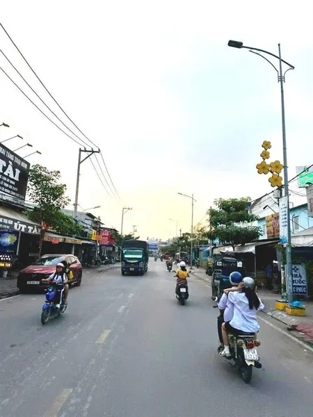 Bán nhà 4 tầng hẻm 8m đường thạnh lộc 15, phường thạnh lộc, q12,dt 51m(4,7x11) ,giá chỉ 5,9tỷ
