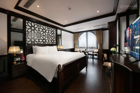 Cần bán khách sạn mp cửa bắc phan đình phùng, dt 155m2 x 15t mt 7m (40 phòng kinh doanh)