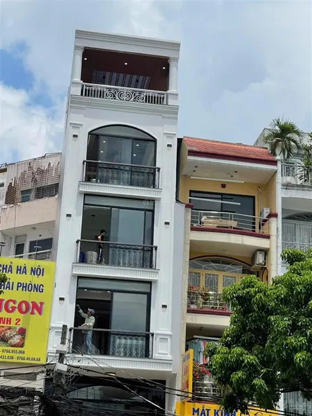Bán nhà hẻm 68/23 hoàng diệu, dt 4.1x25m, p13, q4. giá 24.5tỷ (2 lầu)