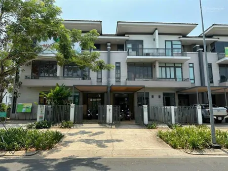 Tôi chính chủ bán gấp nhà phố lavila kiến á dt 5.5x17.6m, đường lớn 20m & 12m giá 11 tỷ, sổ hổng