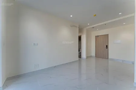 Bán căn góc lầu 18 block a, giá 4,6 tỷ 71m2 bancon đông nam