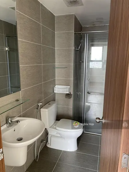 Bán nhanh căn 60m2 pega 1, 2pn, 1wc, sổ hồng, nội thất cơ bản, gần trung tâm, có sẵn hđ thuê