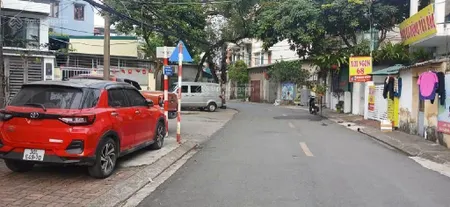 Hiếm giang biên phân lô vỉa hè ô tô tránh kinh doanh đỉnh giang biên long biên 80m2 x mt 4m4.5 m