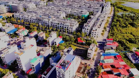 94m2. ngang 4,7m. tuyến 2 đường cầu rào 3 đường 60m. siêu đẹp. tiềm năng