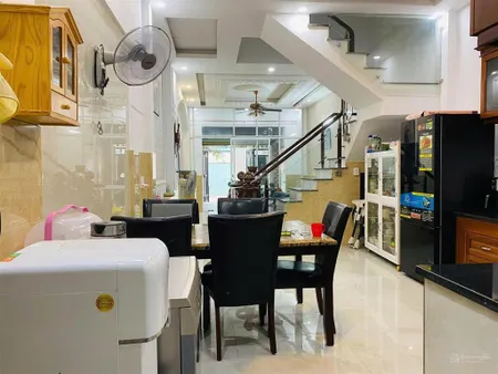 Chính chủ bán nhà đẹp tl47 thạnh lộc, q12, 4pn, sân oto giá 6,2 tỷ